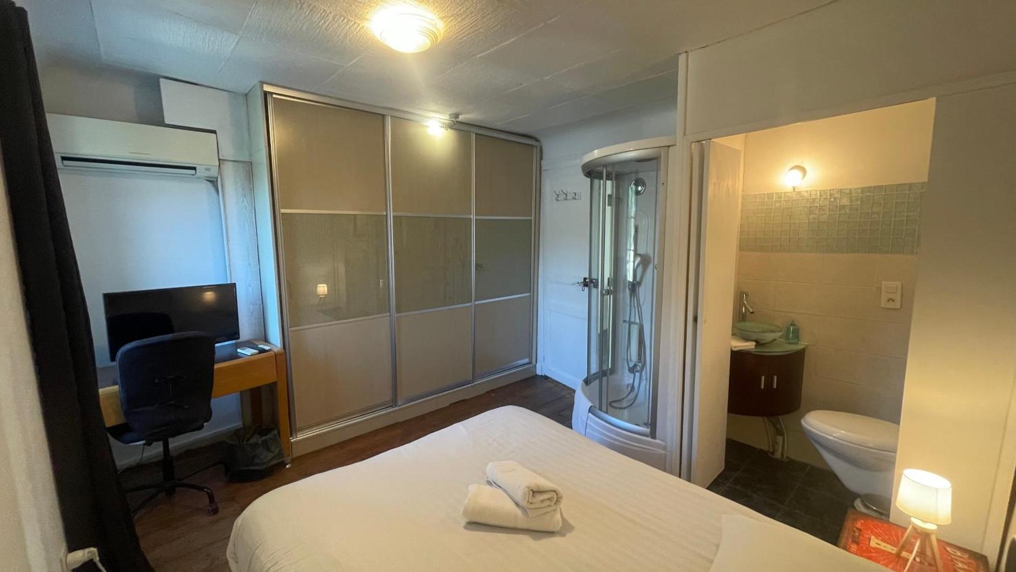 Le Doolies - Holiday Inn Biarritz Exterior photo