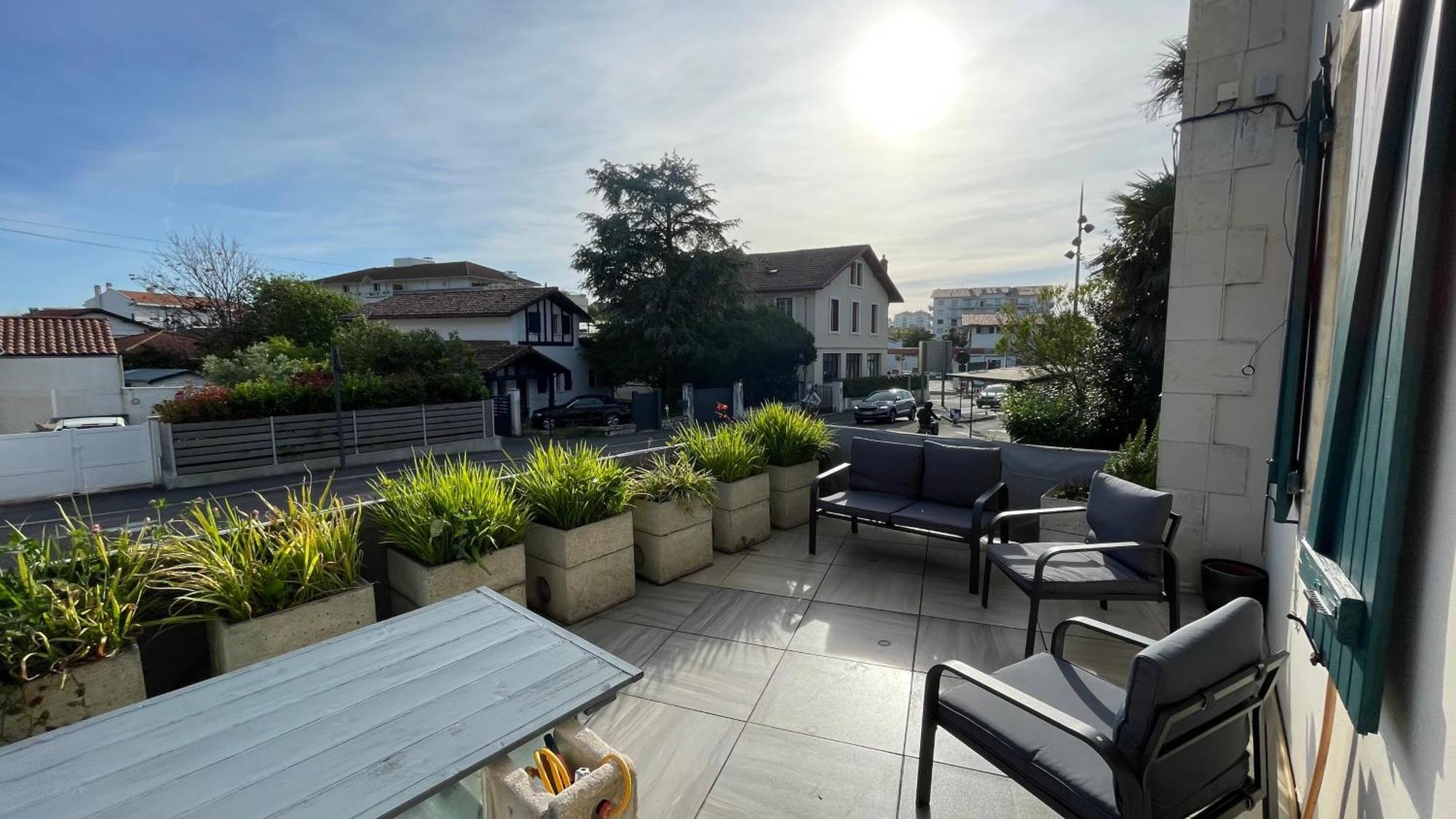 Le Doolies - Holiday Inn Biarritz Exterior photo