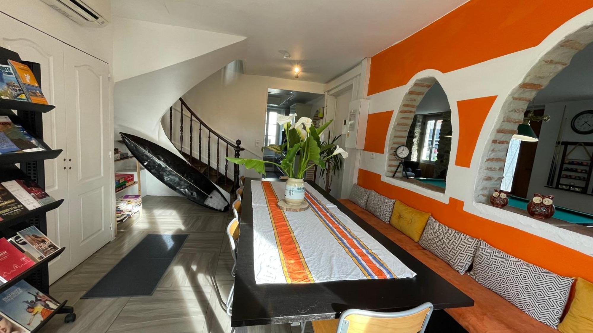 Le Doolies - Holiday Inn Biarritz Exterior photo